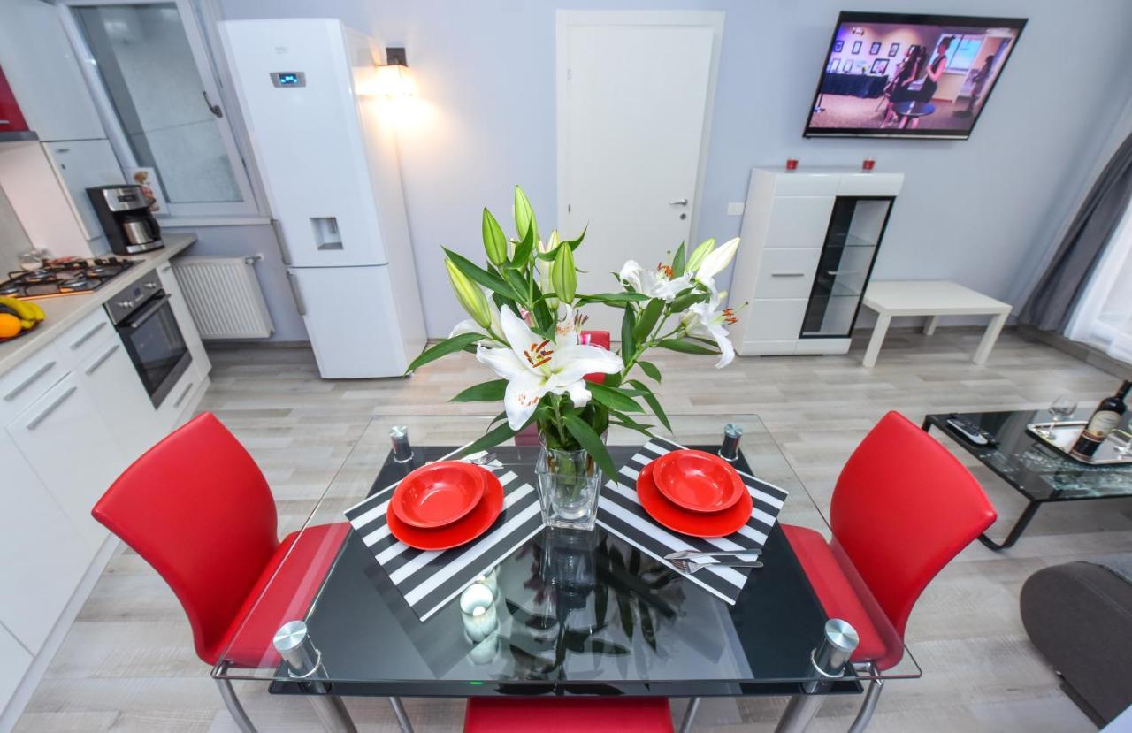 Residenza di Carbasinni Bukares Bagian luar foto