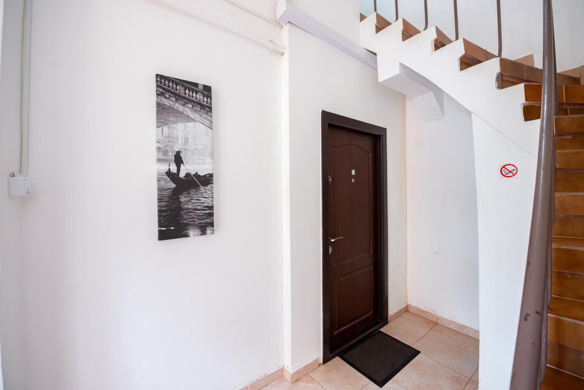 Residenza di Carbasinni Bukares Bagian luar foto